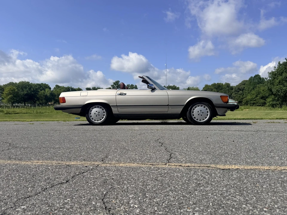 1988 Mercedes-Benz R107 SL-Class - Image 9 of 31