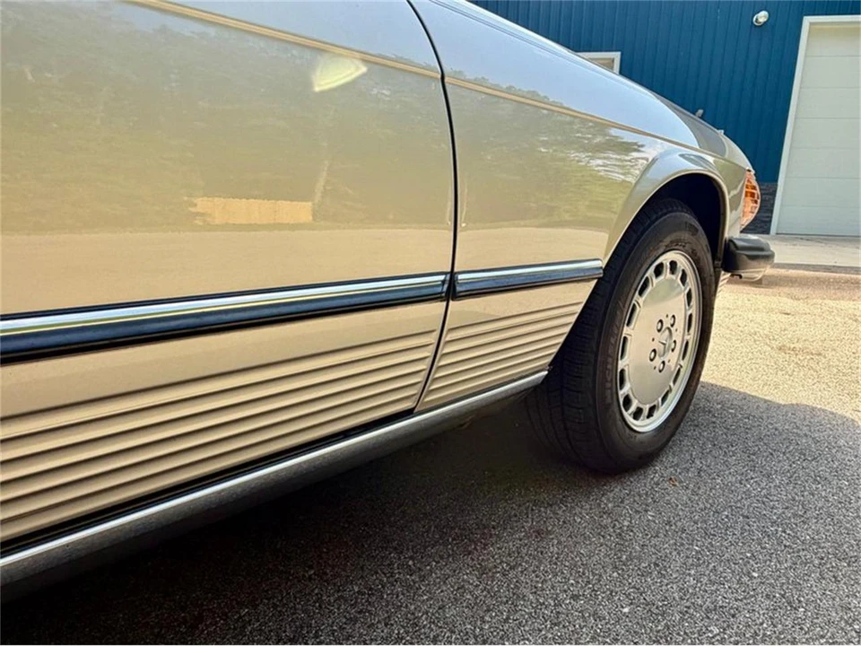 1988 Mercedes-Benz R107 SL-Class - Image 29 of 31