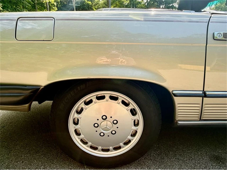 1988 Mercedes-Benz R107 SL-Class - Image 24 of 31