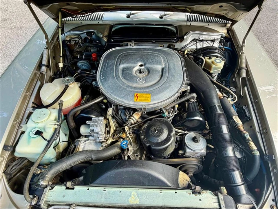 1988 Mercedes-Benz R107 SL-Class - Image 4 of 31