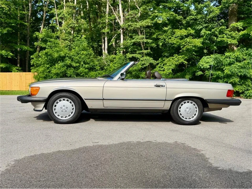 1988 Mercedes-Benz R107 SL-Class - Image 11 of 31