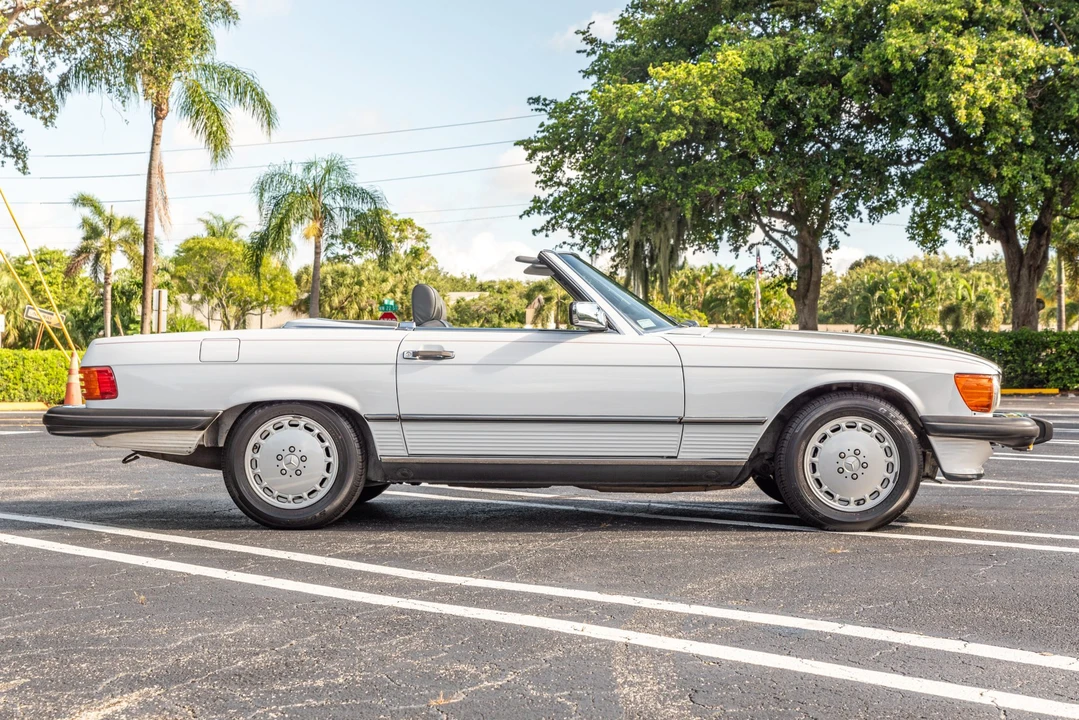 1988 Mercedes-Benz R107 SL-Class - Image 9 of 31