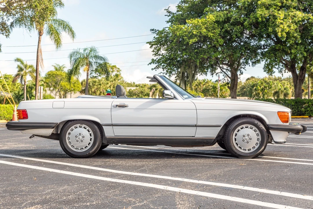1988 Mercedes-Benz R107 SL-Class - Image 10 of 31