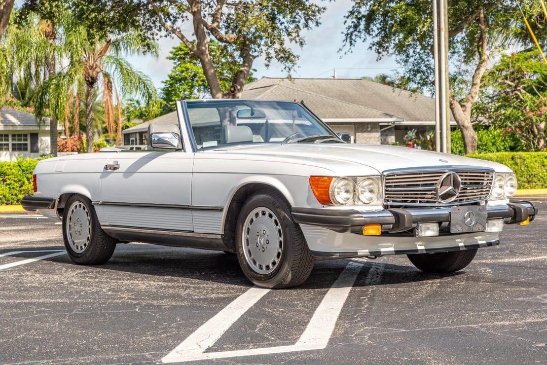 1988 Mercedes-Benz R107 SL-Class - Image 11 of 31