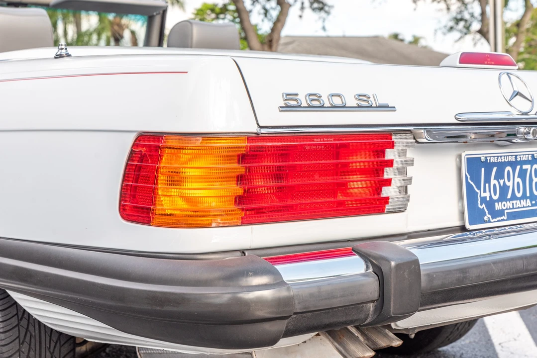 1988 Mercedes-Benz R107 SL-Class - Image 28 of 31