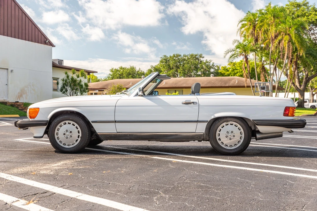 1988 Mercedes-Benz R107 SL-Class - Image 3 of 31
