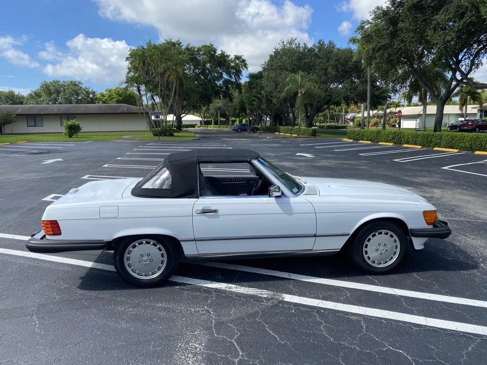 1988 Mercedes-Benz R107 SL-Class - Image 24 of 31