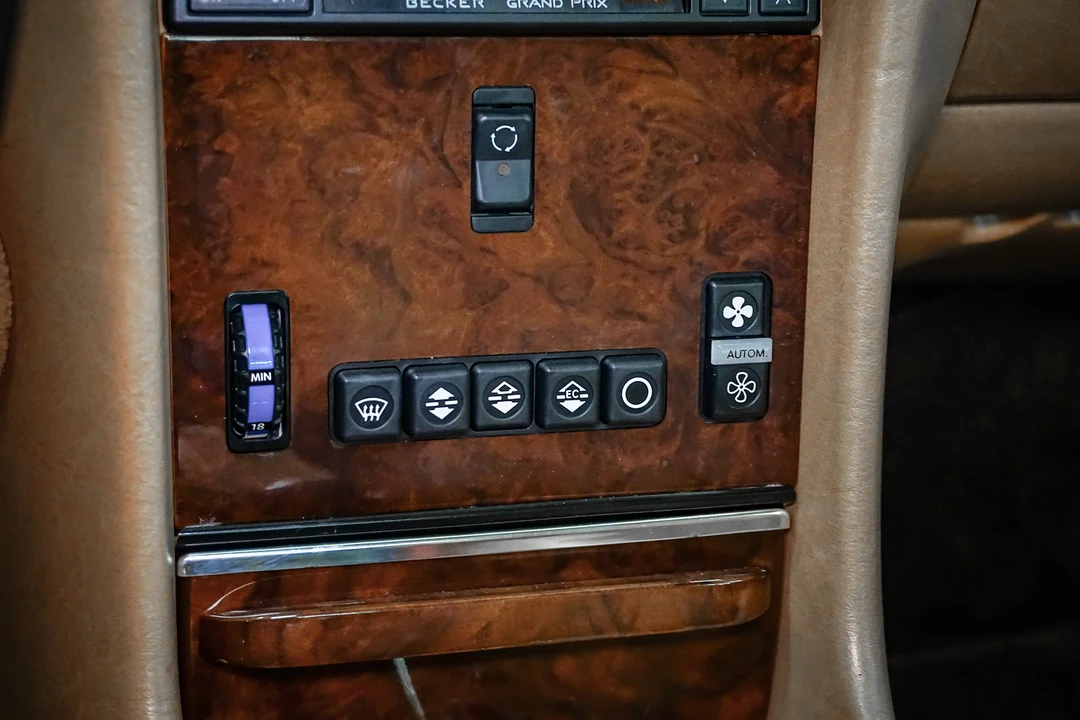 1988 Mercedes-Benz R107 SL-Class - Image 26 of 31