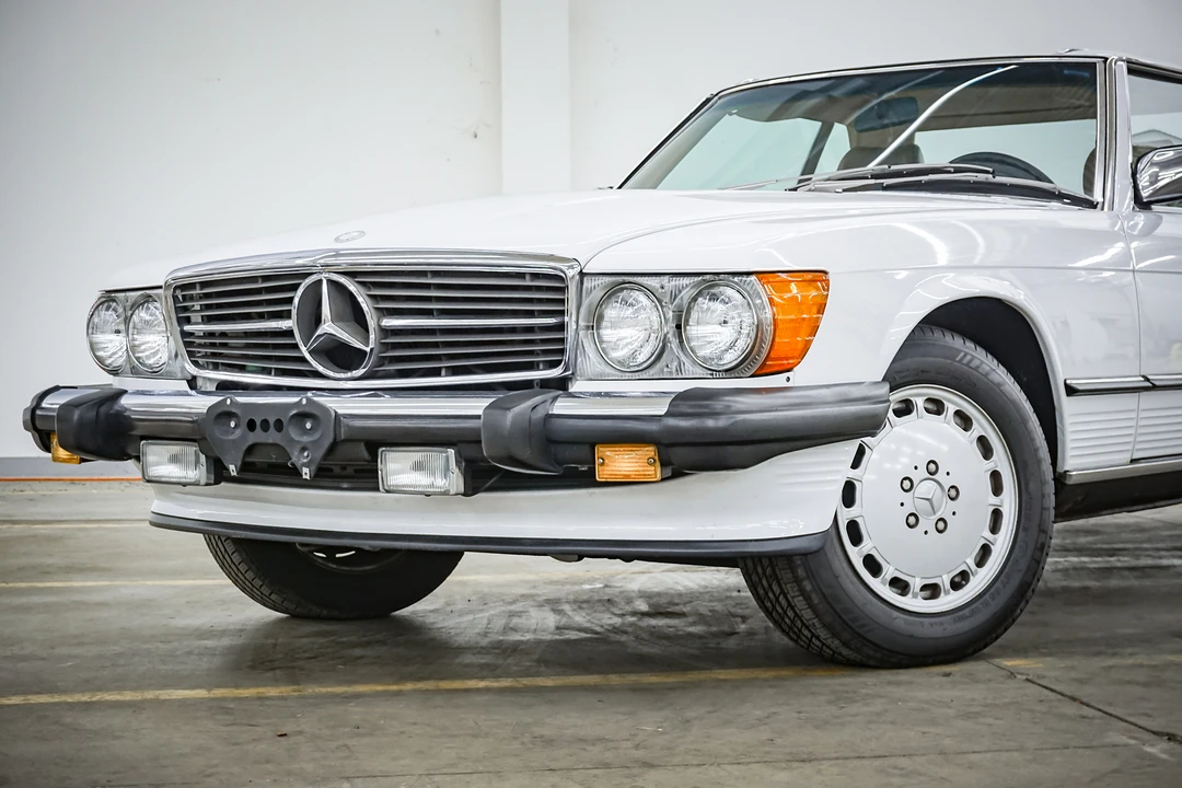 1988 Mercedes-Benz R107 SL-Class - Image 4 of 31