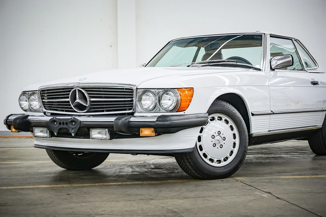 1988 Mercedes-Benz R107 SL-Class - Image 2 of 31
