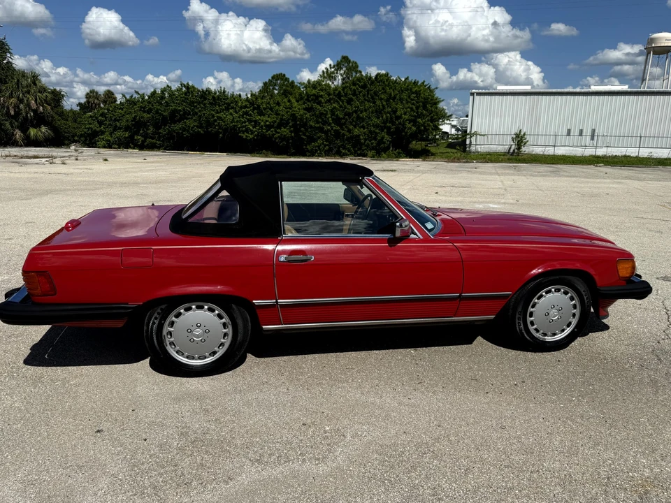 1988 Mercedes-Benz R107 SL-Class - Image 25 of 31