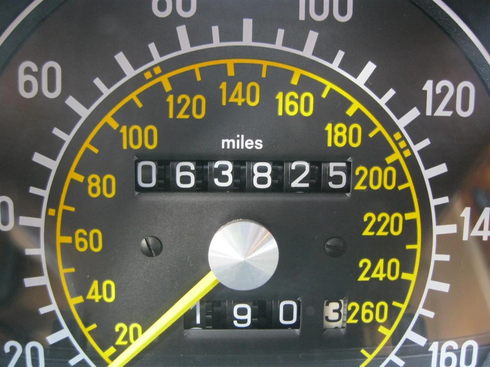 1988 Mercedes-Benz R107 SL-Class - Image 31 of 31