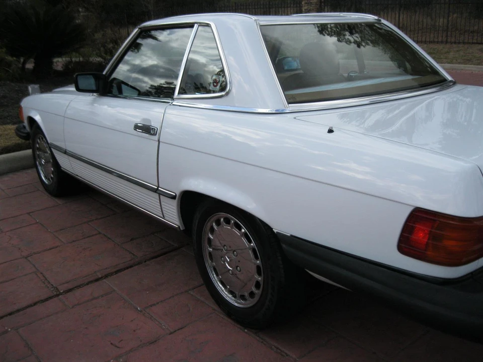 1988 Mercedes-Benz R107 SL-Class - Image 11 of 31
