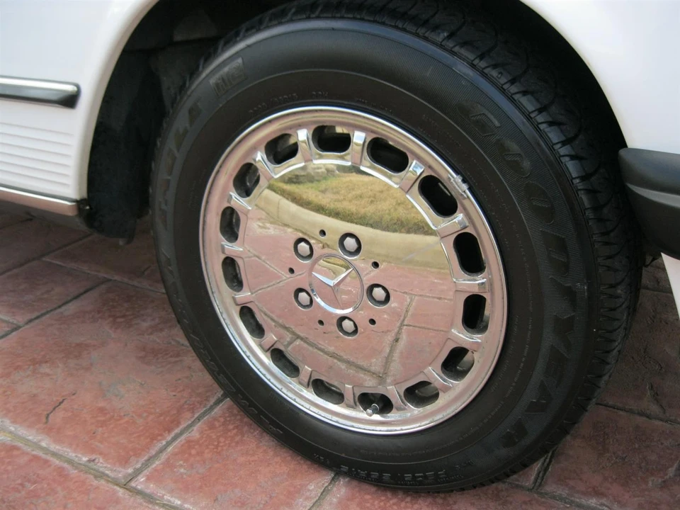 1988 Mercedes-Benz R107 SL-Class - Image 23 of 31