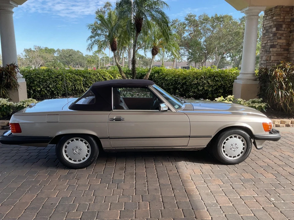 1988 Mercedes-Benz R107 SL-Class - Image 22 of 31