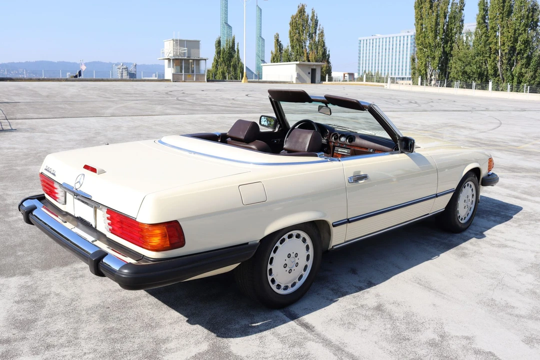 1988 Mercedes-Benz R107 SL-Class - Image 13 of 31