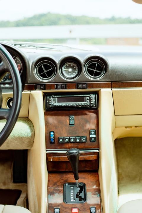 1988 Mercedes-Benz R107 SL-Class - Image 29 of 31