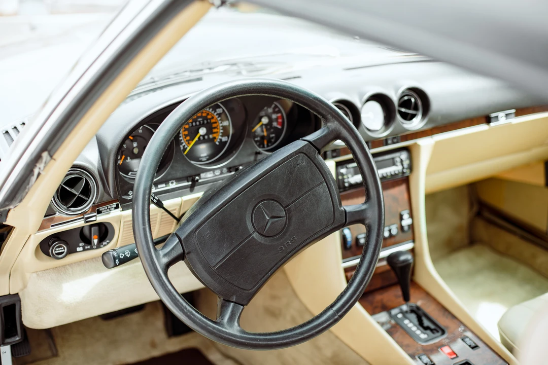 1988 Mercedes-Benz R107 SL-Class - Image 25 of 31