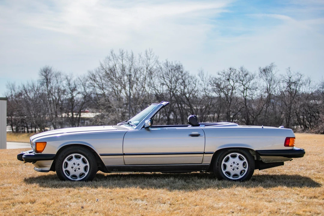1988 Mercedes-Benz R107 SL-Class - Image 17 of 31