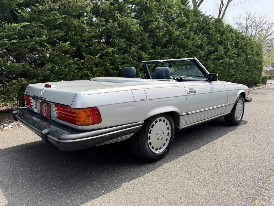 1988 Mercedes-Benz R107 SL-Class - Image 25 of 31