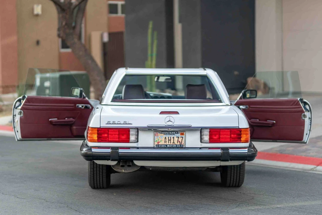 1988 Mercedes-Benz R107 SL-Class - Image 2 of 31