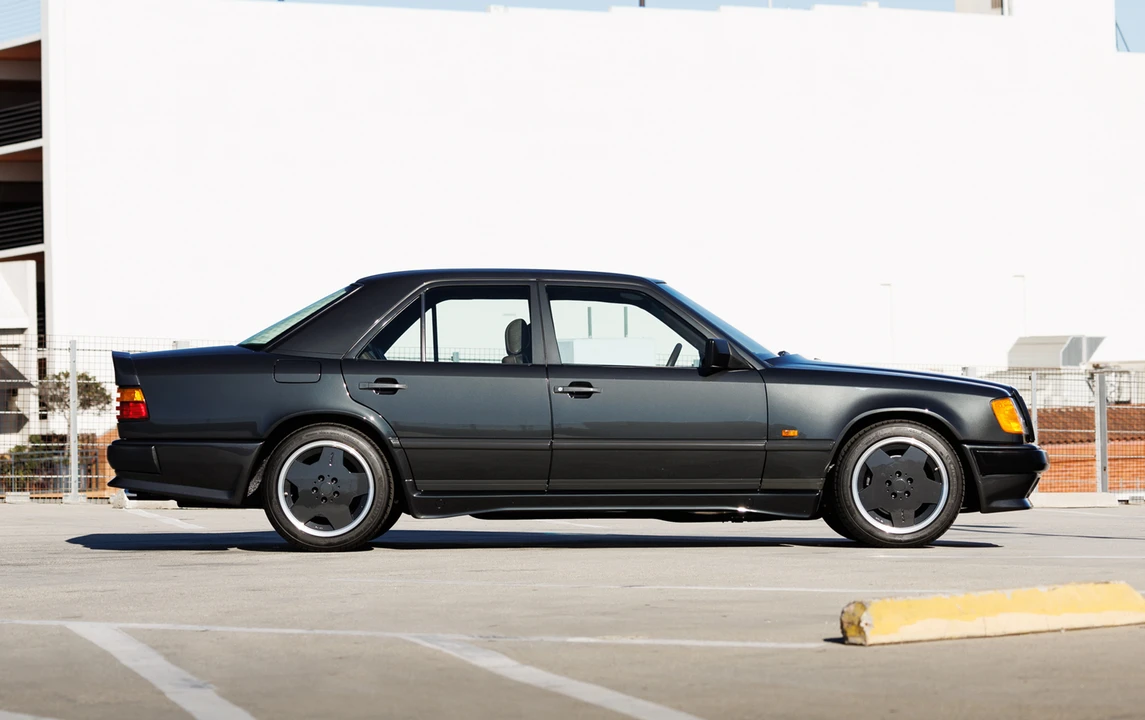 1988 Mercedes-Benz W124 E-Class - Image 2 of 15