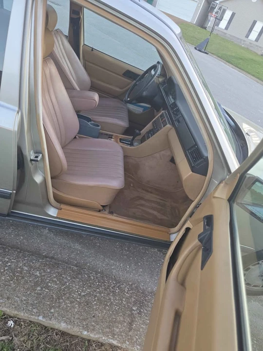 1988 Mercedes-Benz W124 E-Class - Image 8 of 12
