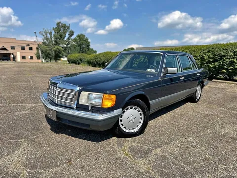 1988 Mercedes-Benz S-Class S 420 Sedan 4D