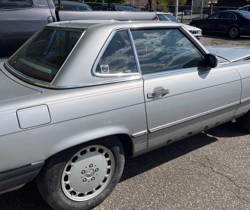 1988 Mercedes-Benz R107 SL-Class - Image 8 of 31