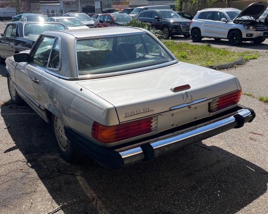 1988 Mercedes-Benz R107 SL-Class - Image 4 of 31