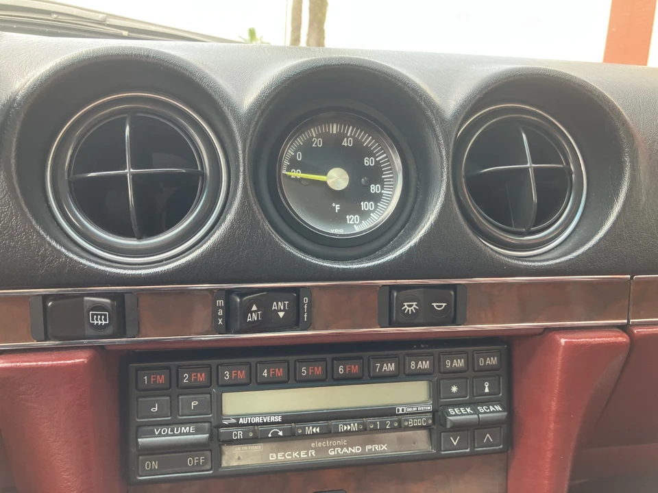 1988 Mercedes-Benz R129 SL-Class - Image 15 of 31