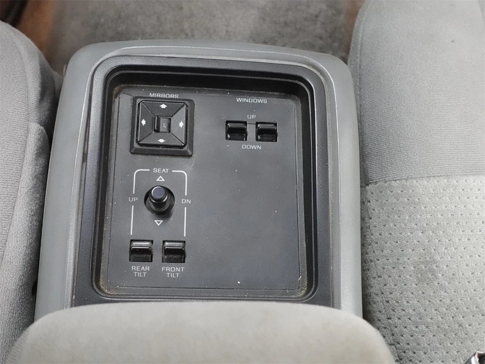 1988 Mercury Cougar 4th+ Gen - Image 10 of 31