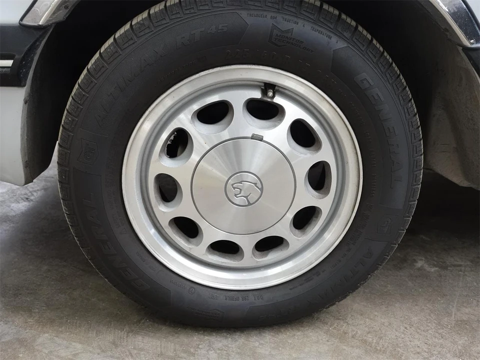 1988 Mercury Cougar 4th+ Gen - Image 23 of 31