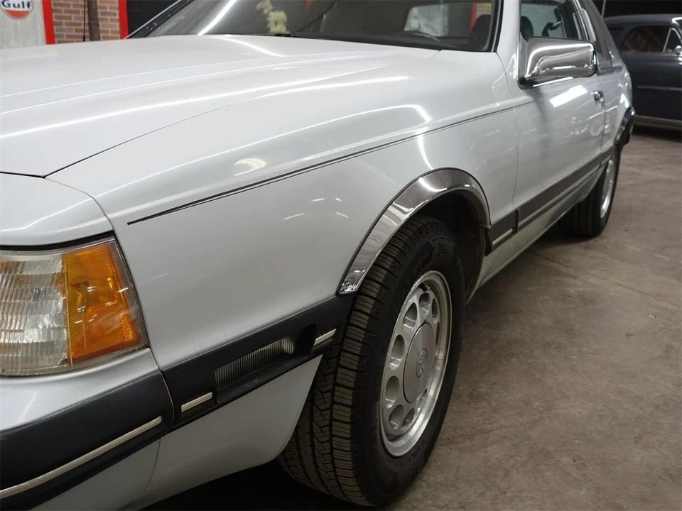1988 Mercury Cougar 4th+ Gen - Image 24 of 31