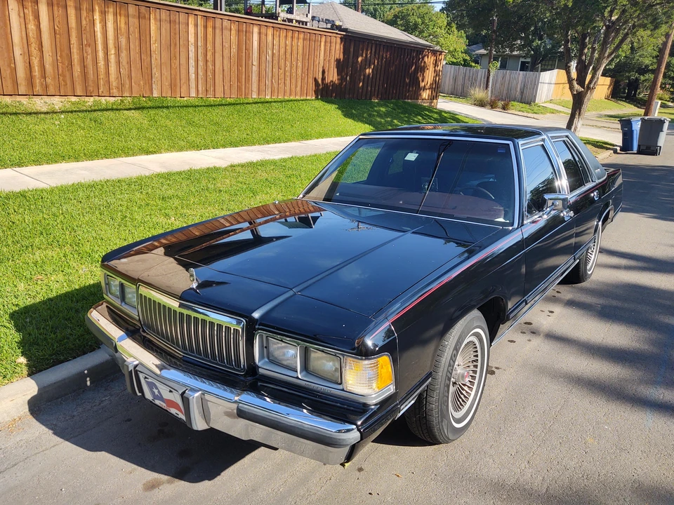 1988 Mercury Grand Marquis - Image 2 of 31