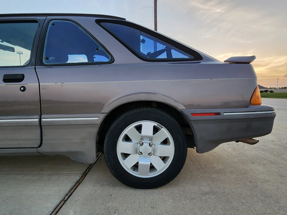 1988 Merkur XR4Ti - Image 21 of 31