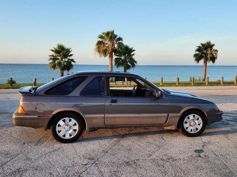 1988 Merkur XR4Ti - Image 10 of 31