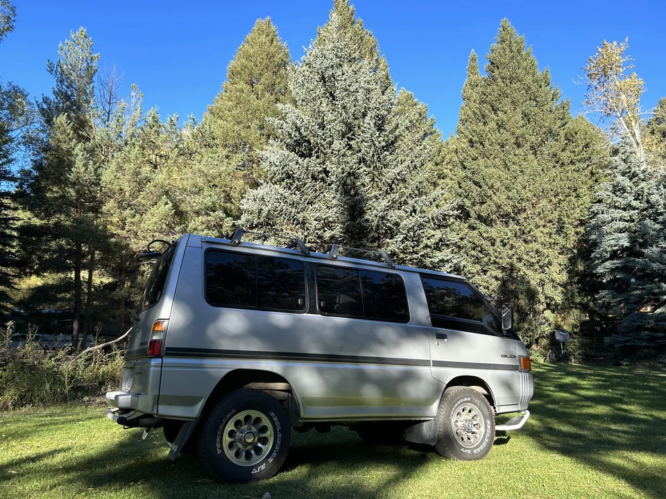 1988 Mitsubishi Delica 3rd Gen - Image 17 of 31