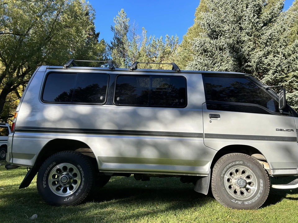 1988 Mitsubishi Delica 3rd Gen - Image 16 of 31