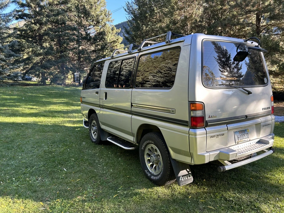 1988 Mitsubishi Delica 3rd Gen - Image 20 of 31