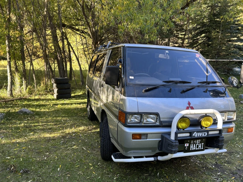 1988 Mitsubishi Delica 3rd Gen - Image 10 of 31