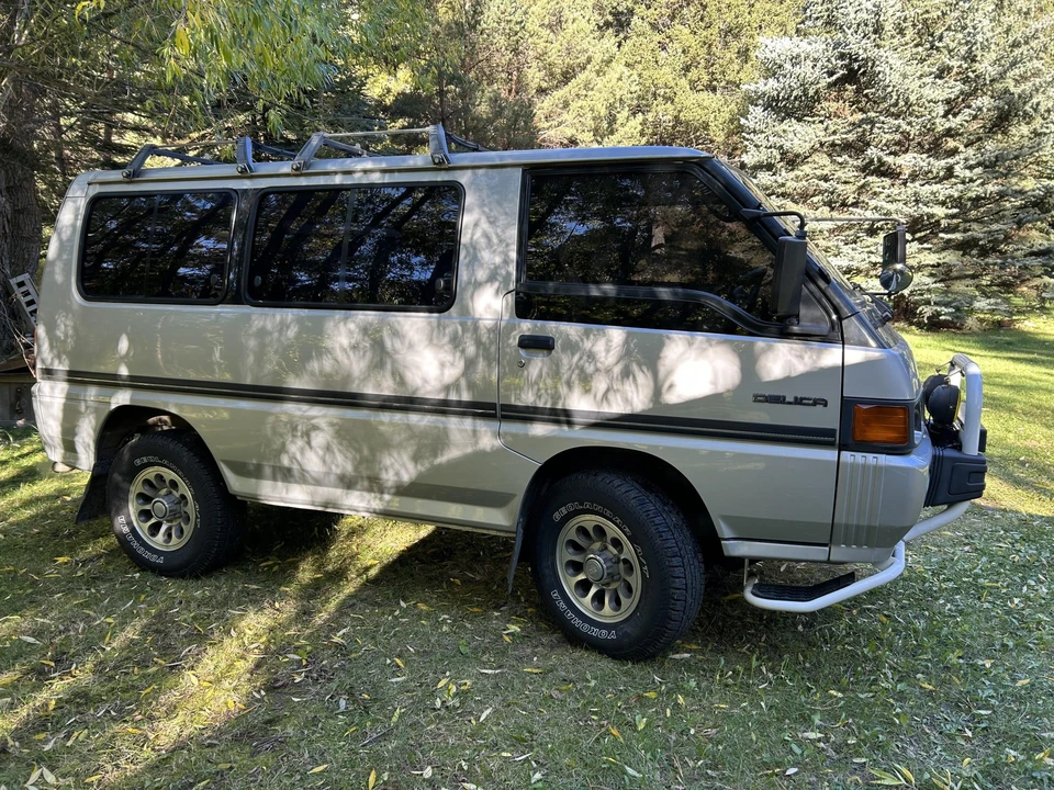 1988 Mitsubishi Delica 3rd Gen - Image 14 of 31