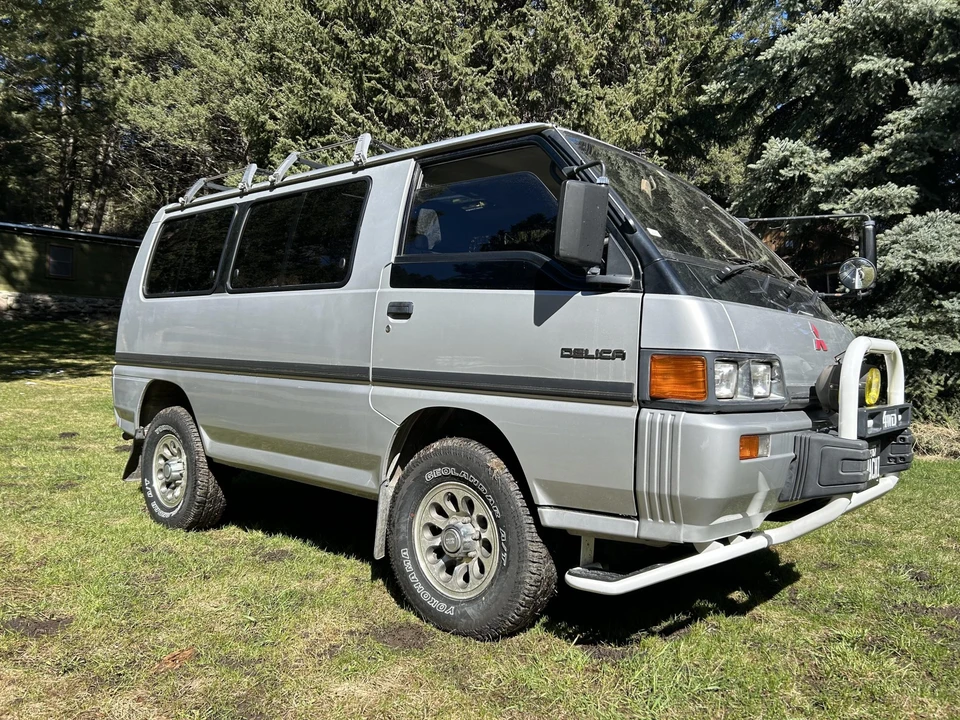 1988 Mitsubishi Delica 3rd Gen - Image 12 of 31