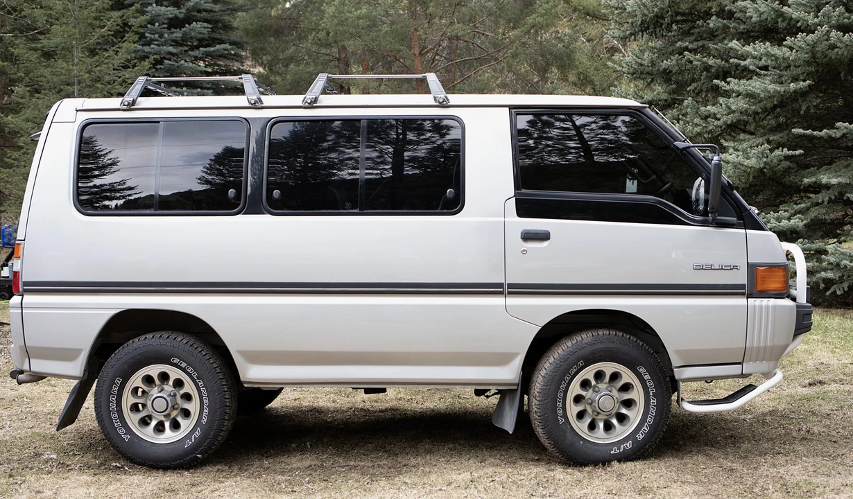 1988 Mitsubishi Delica 3rd Gen - Image 15 of 31