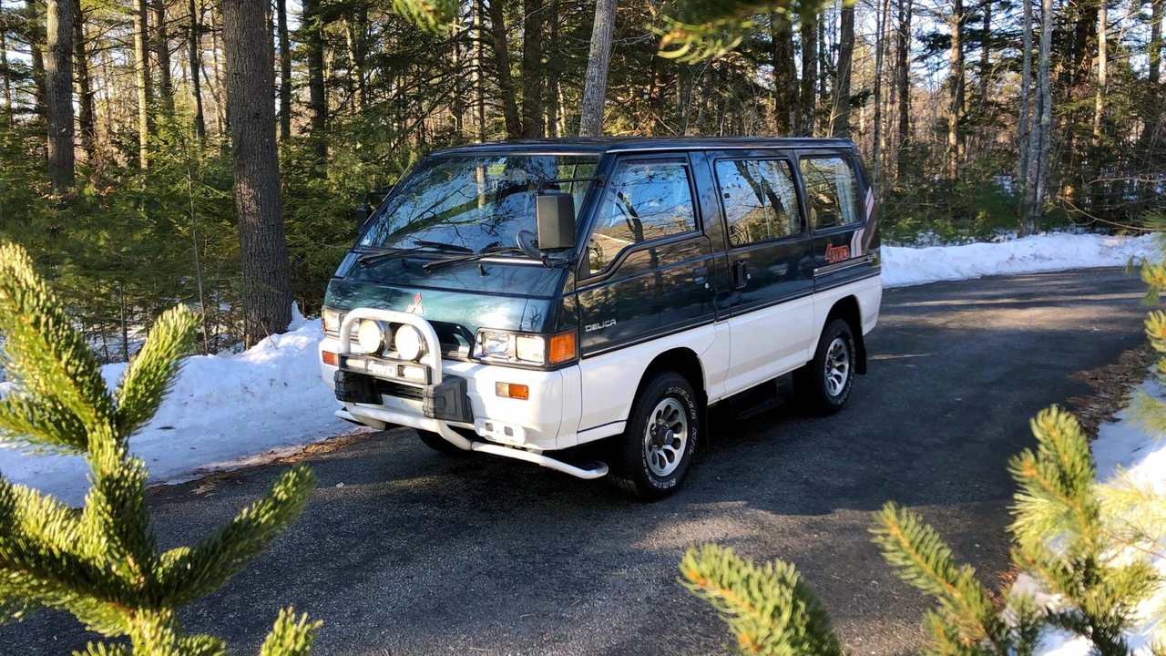 1988 Mitsubishi Delica 3rd Gen - Image 3 of 31
