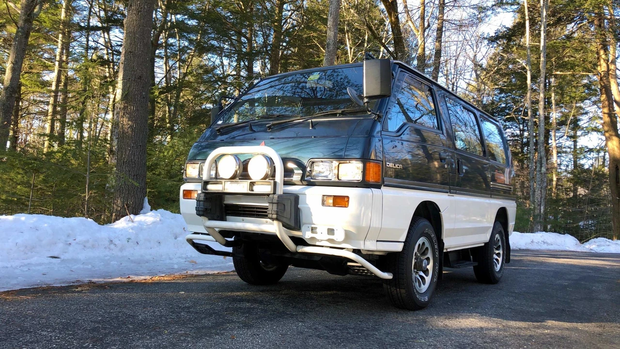 1988 Mitsubishi Delica 3rd Gen - Image 6 of 31