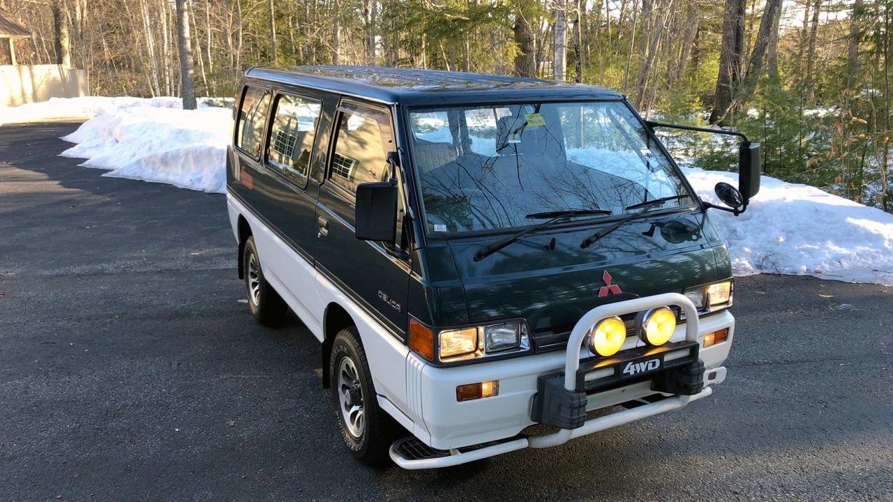 1988 Mitsubishi Delica 3rd Gen - Image 11 of 31