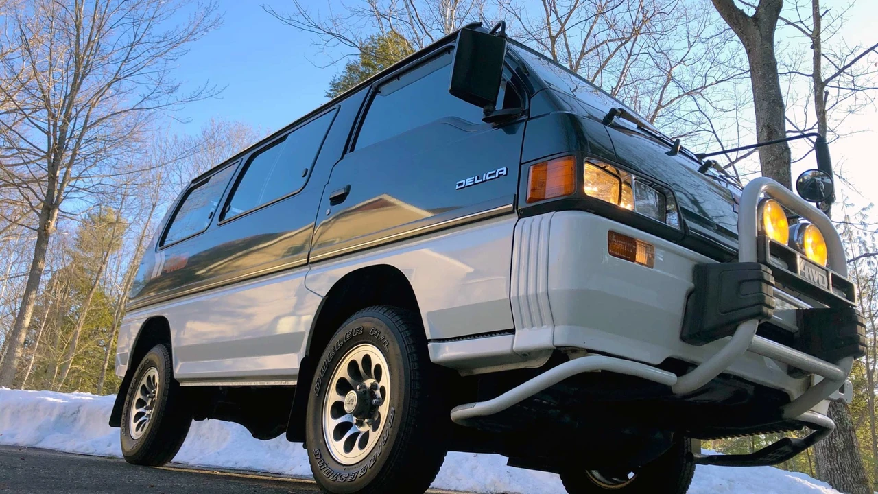1988 Mitsubishi Delica 3rd Gen - Image 12 of 31