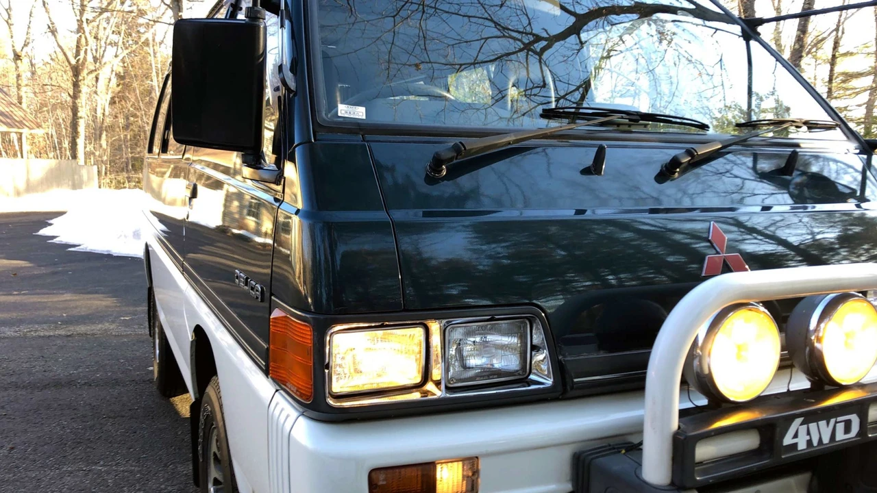 1988 Mitsubishi Delica 3rd Gen - Image 22 of 31