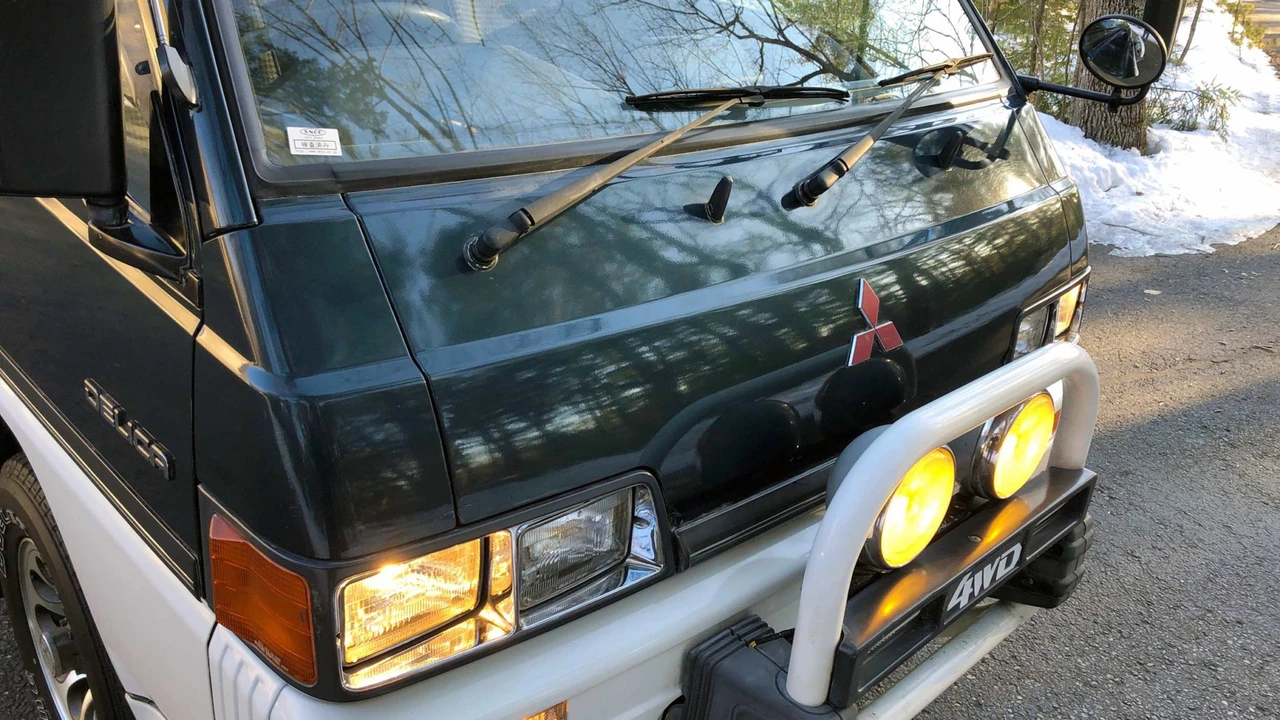 1988 Mitsubishi Delica 3rd Gen - Image 24 of 31